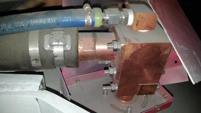 �{��ʯˮ����|